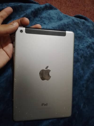 Apple ipad whatsapp 03244968034