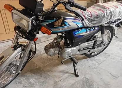 Honda CD70 For Seal Black CD 2027 model