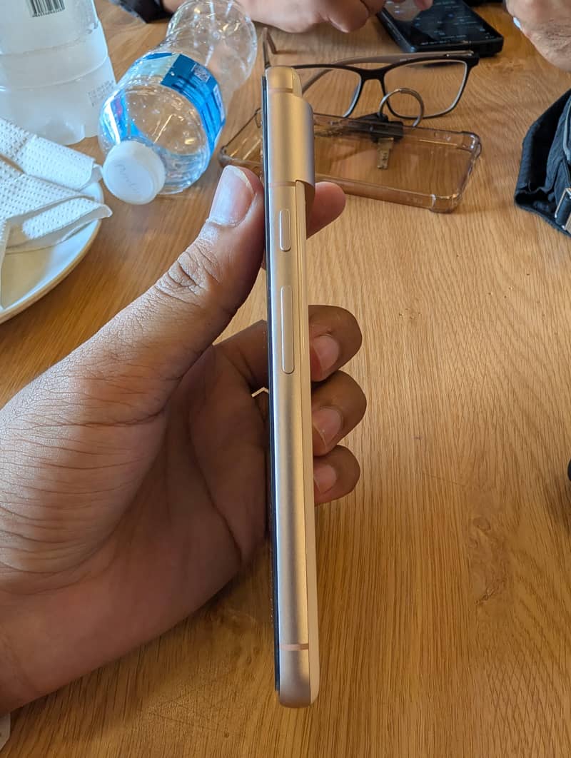 Google Pixel 8 2