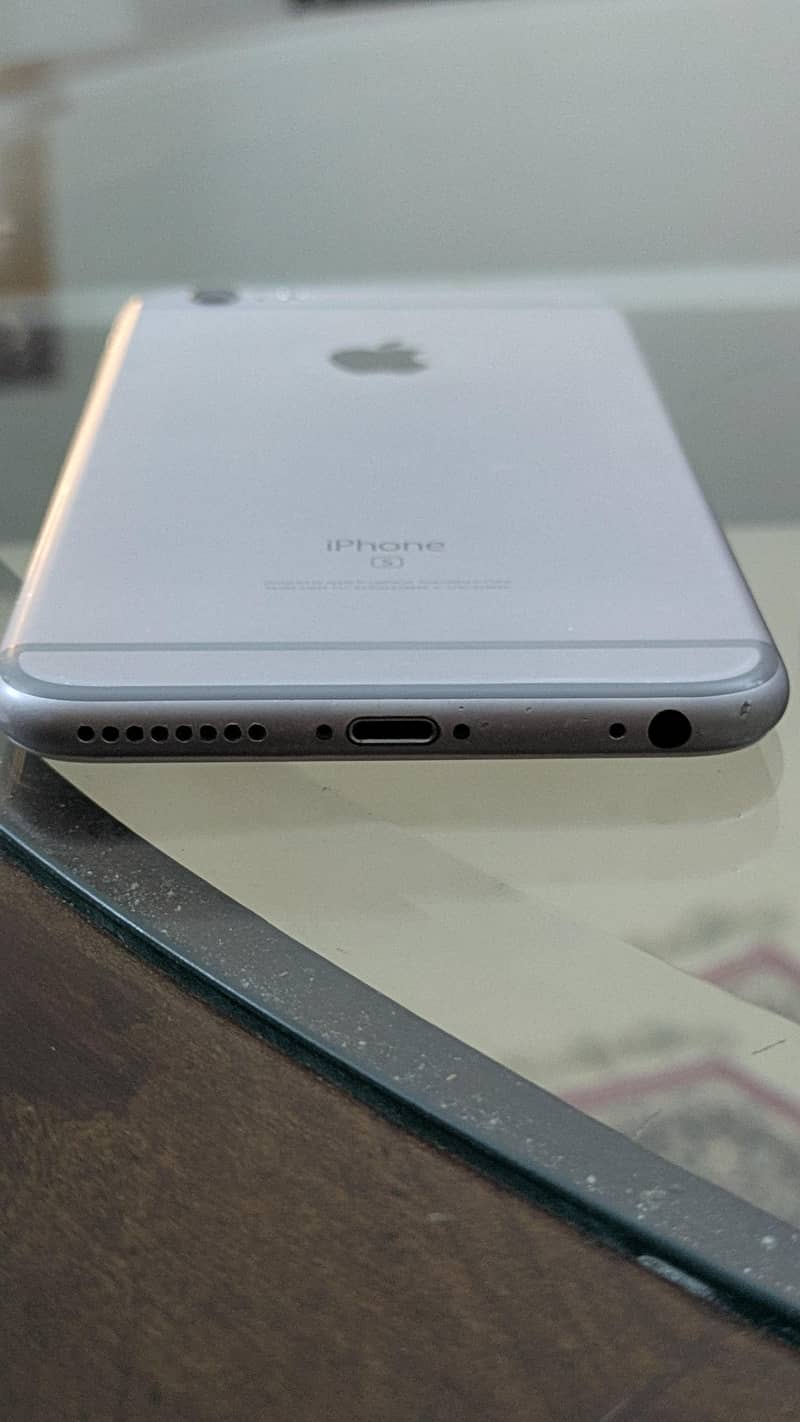 Apple iPhone 6S Plus 5