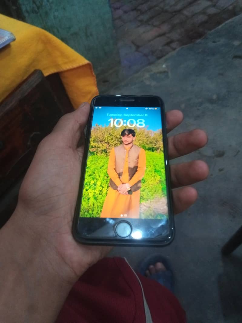 Apple iPhone 8 2
