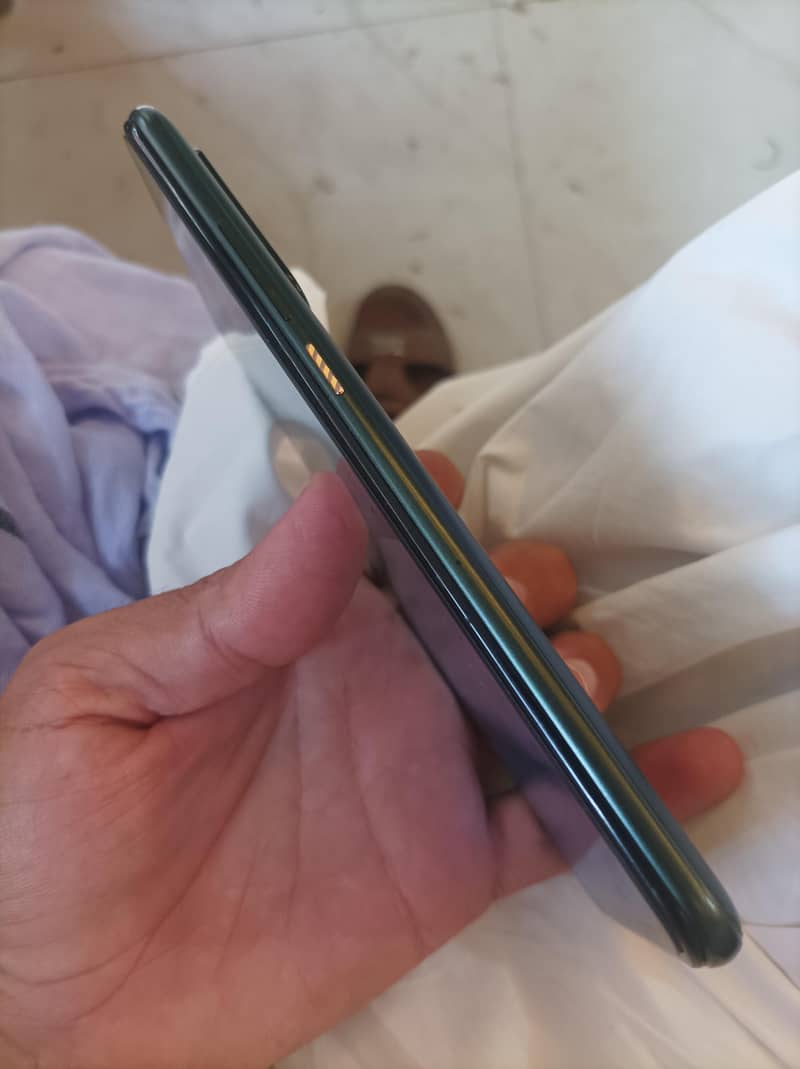 HTC U20 5G 8