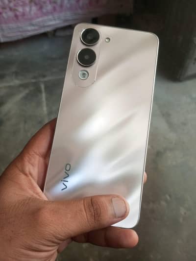 Vivo Y04