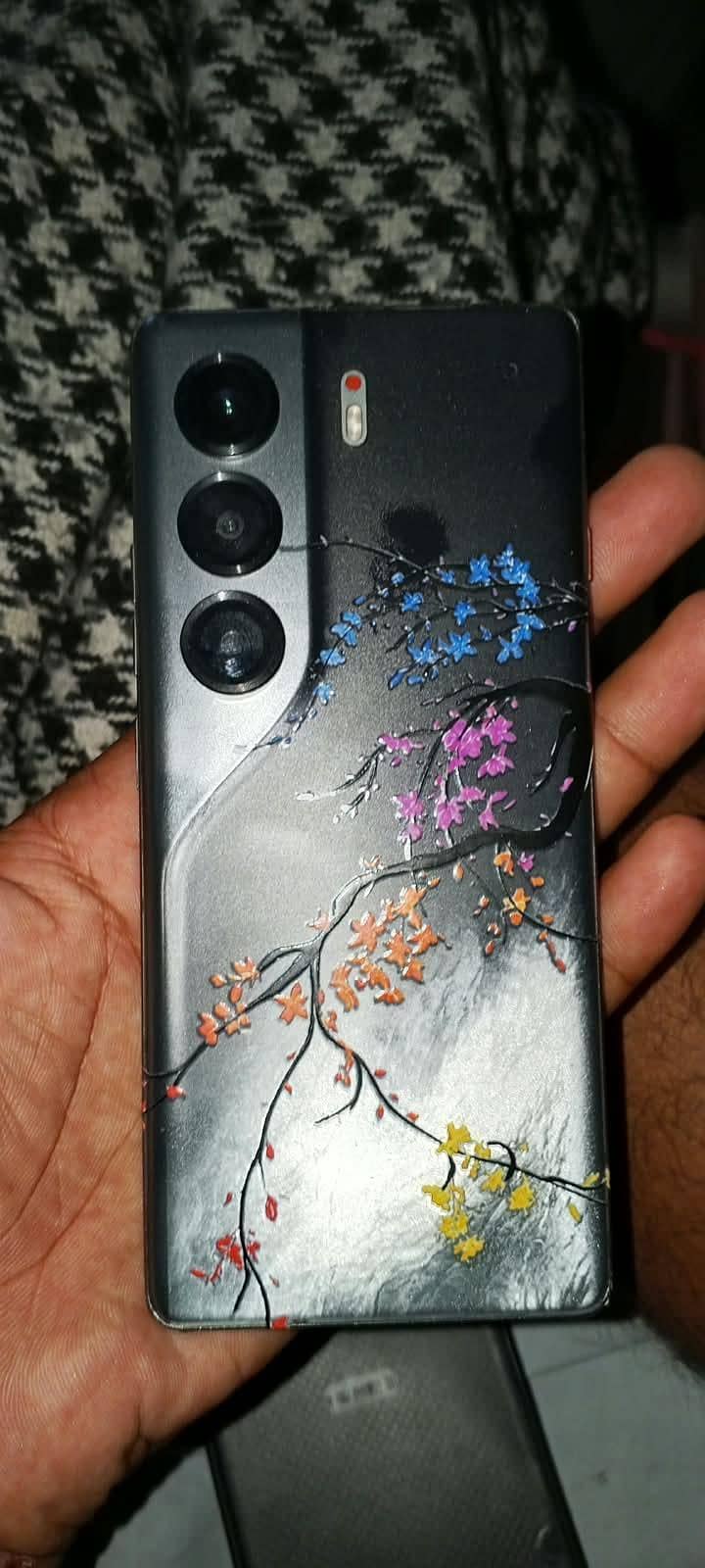 Tecno CAMON 40 Pro 1