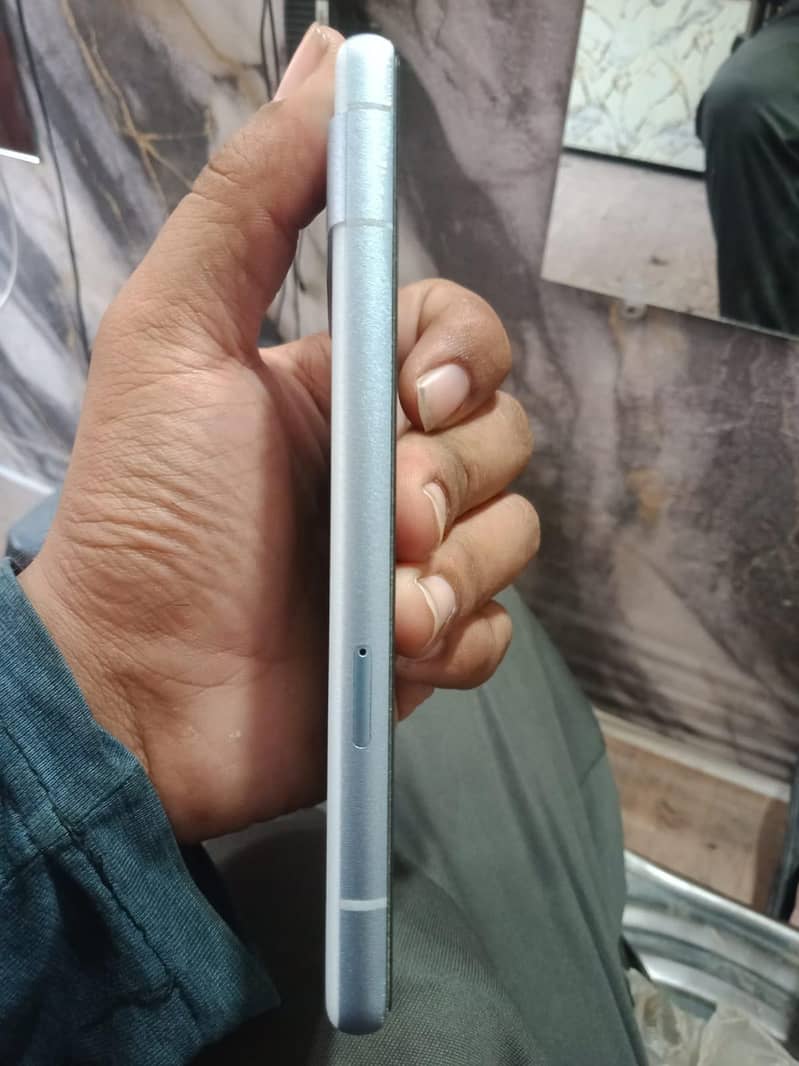 Google Pixel 7a 4