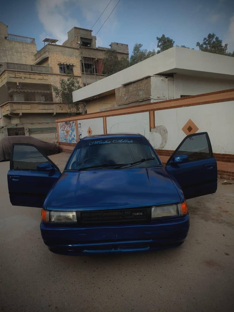 Mazda 323 1990 model 2