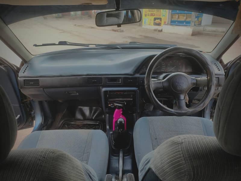 Mazda 323 1990 model 6