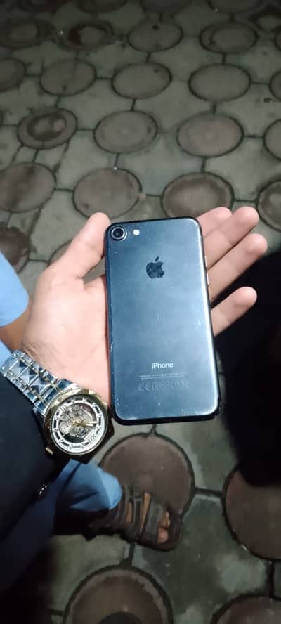 Apple iPhone 7