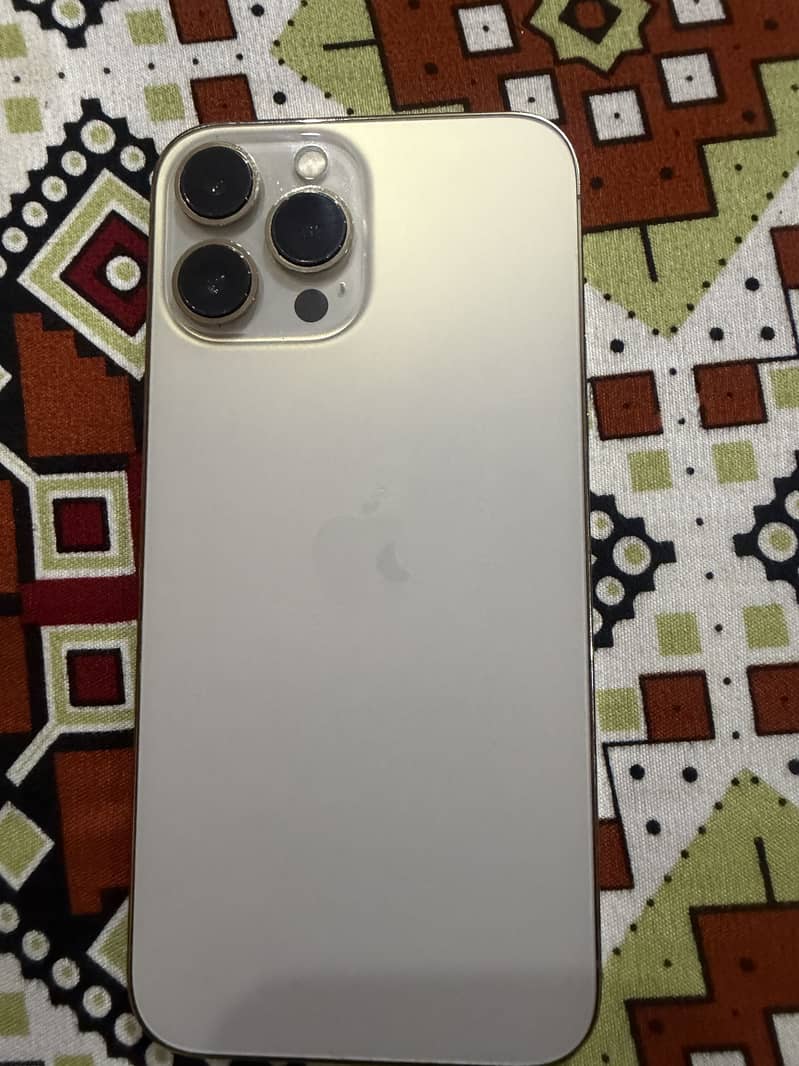Apple iPhone 13 Pro Max 2