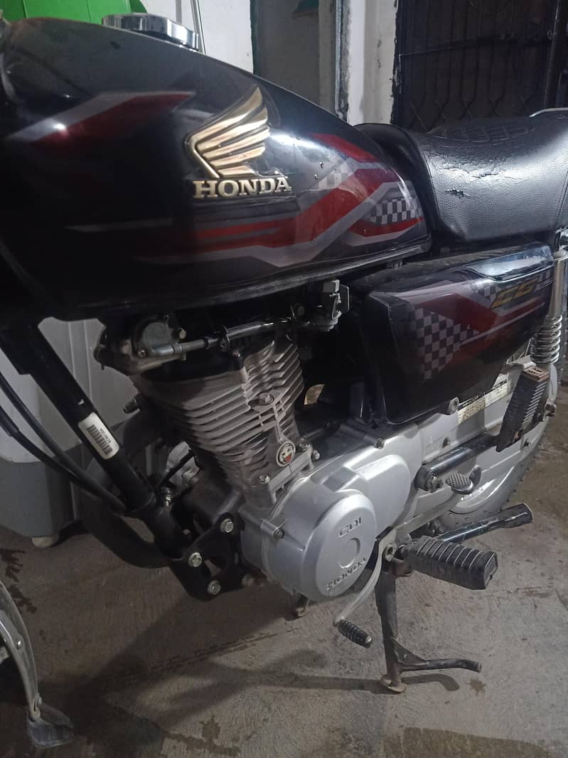 2024 model black 2