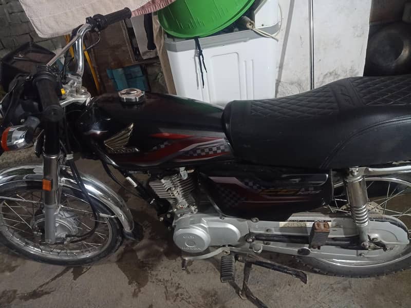 2024 model black 3