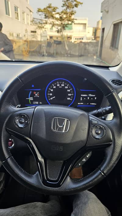 Honda Vezel 2014