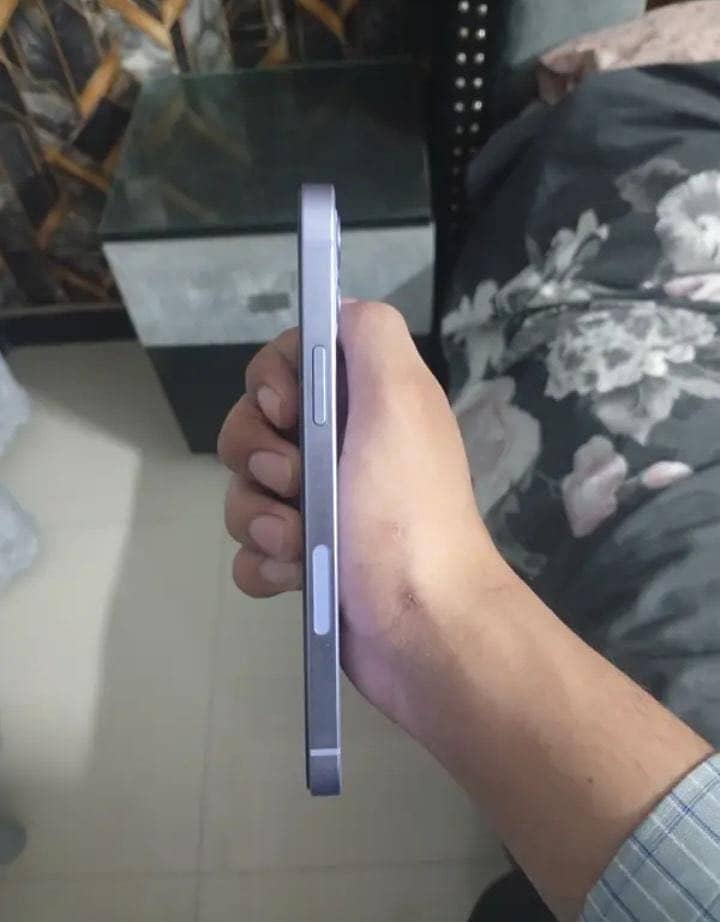 Apple iPhone 12 2