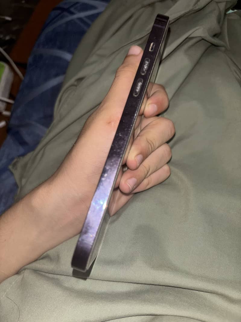 Iphone 14 pro max 3