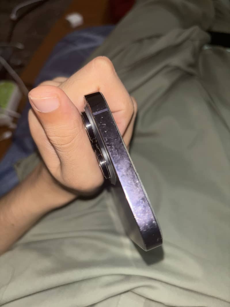 Iphone 14 pro max 4