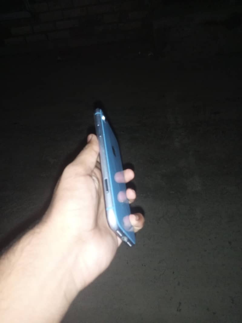 Apple iPhone XR 3