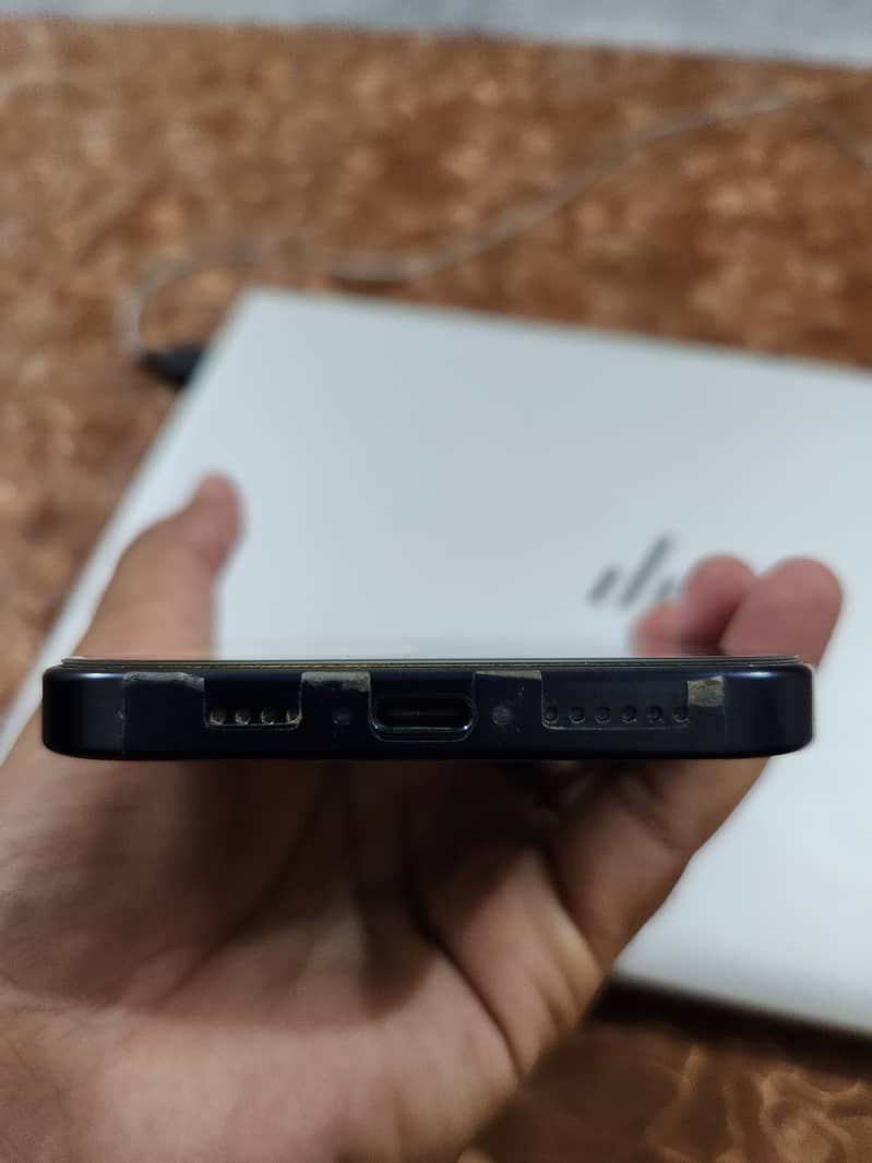 Apple iPhone 15 Pro Max 3