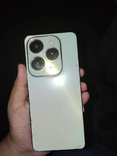 Infinix Hot 40