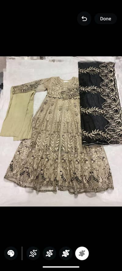 Elegant golden maxi