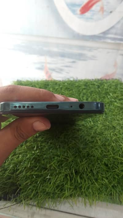 Vivo Y28