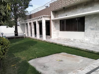 2 KANAL HOUSE FOR SALE NEAR MAIN BOULEVARD GULBERG AND MALL ROAD UPPER MALL LAHORE