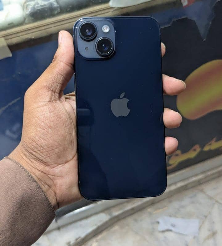Apple iPhone 13 0