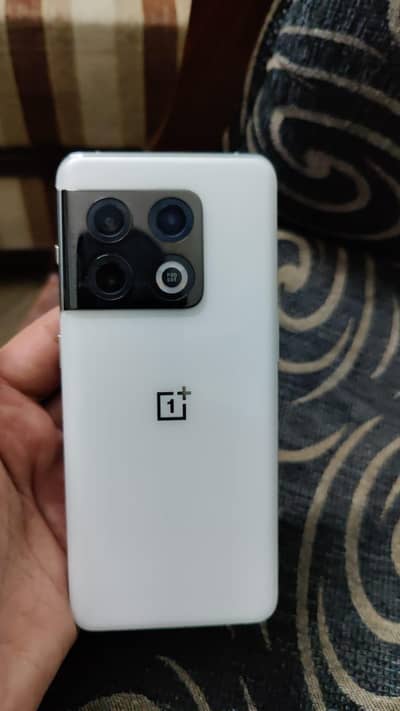 One Plus 10 Pro