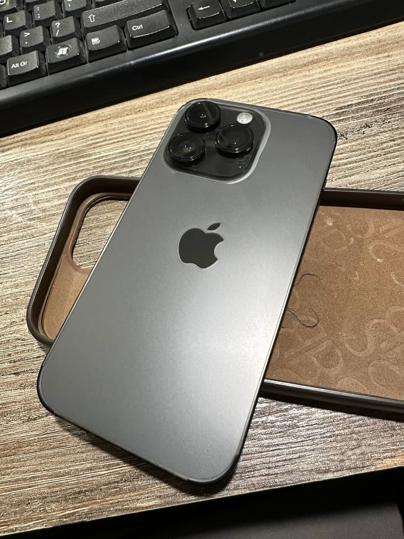 Apple iPhone 14 Pro 0