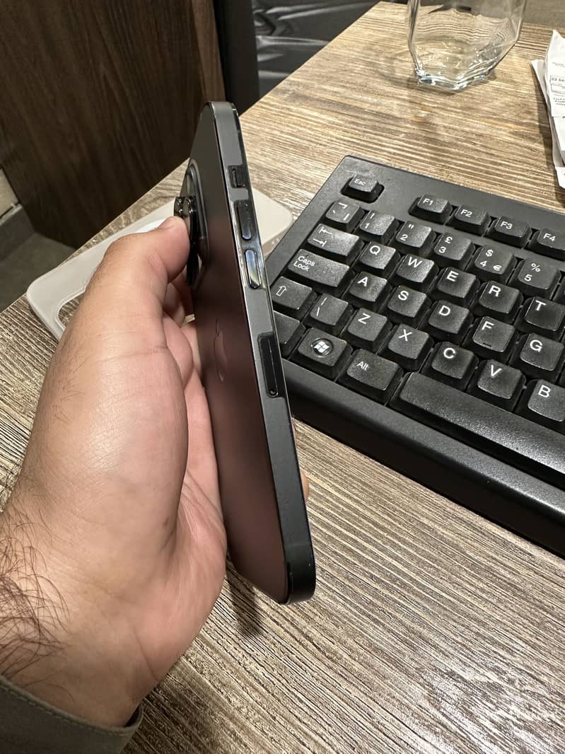 Apple iPhone 14 Pro 2