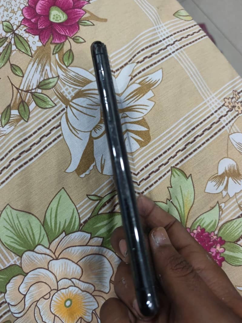 Apple iPhone X 0