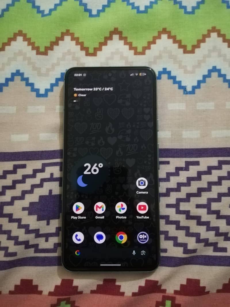 Google Pixel 8 4