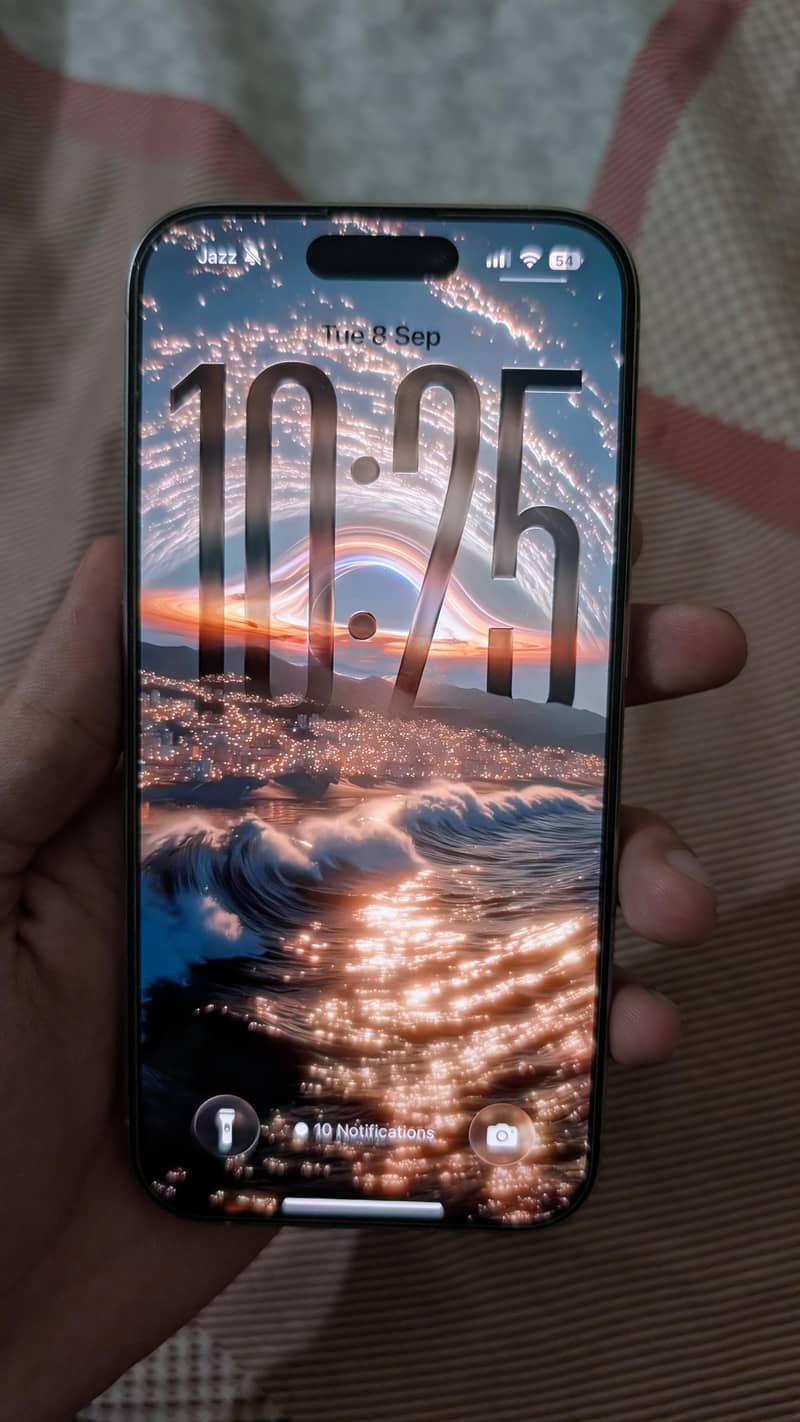 Apple iPhone 15 Pro 0