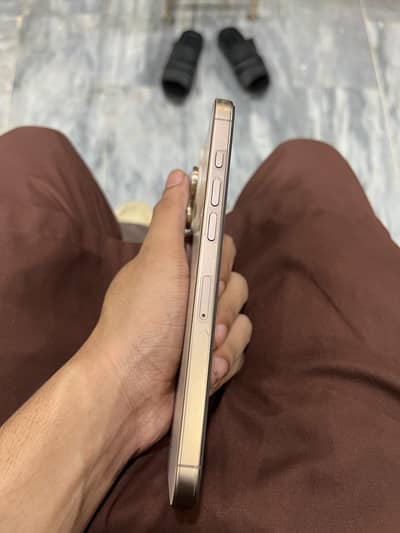 Apple iPhone 16 Pro Max