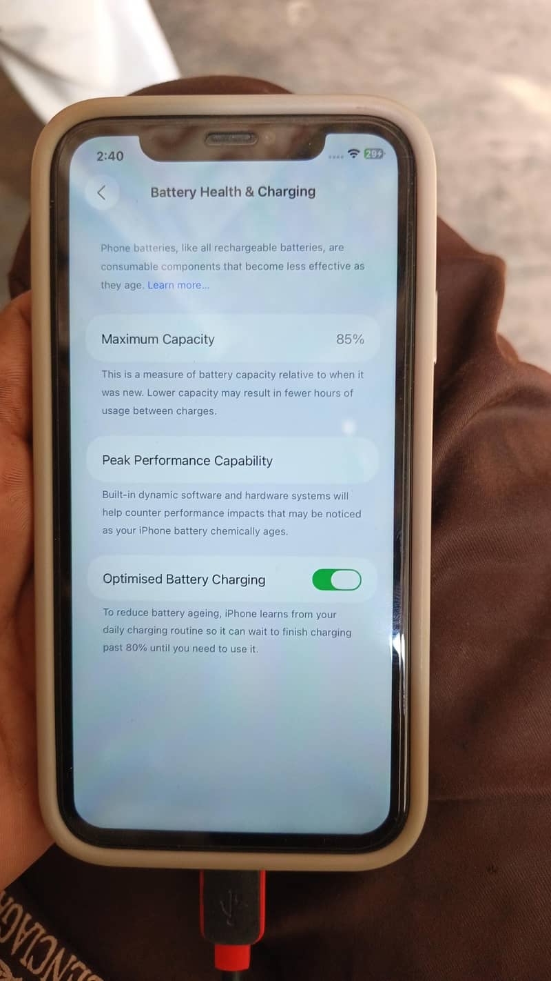 Apple iPhone 11 4