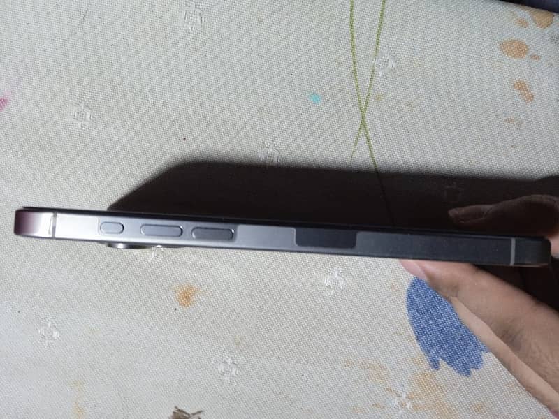 iPhone 15 Pro Max jv 2