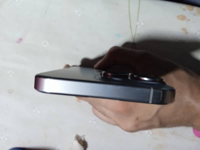 iPhone 15 Pro Max jv 3