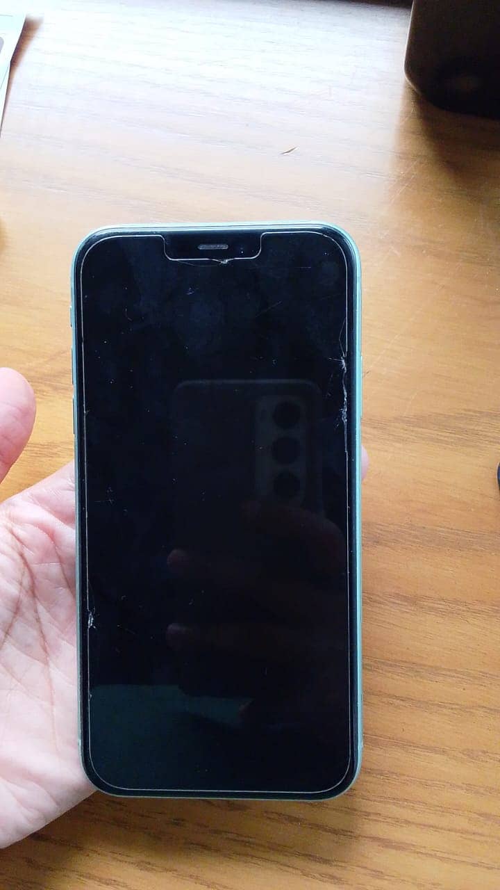 Apple iPhone 11 3