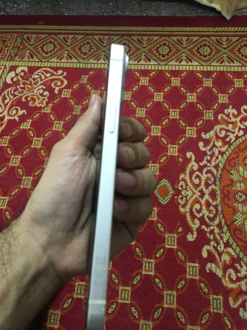 Apple iPhone 14 plus 3