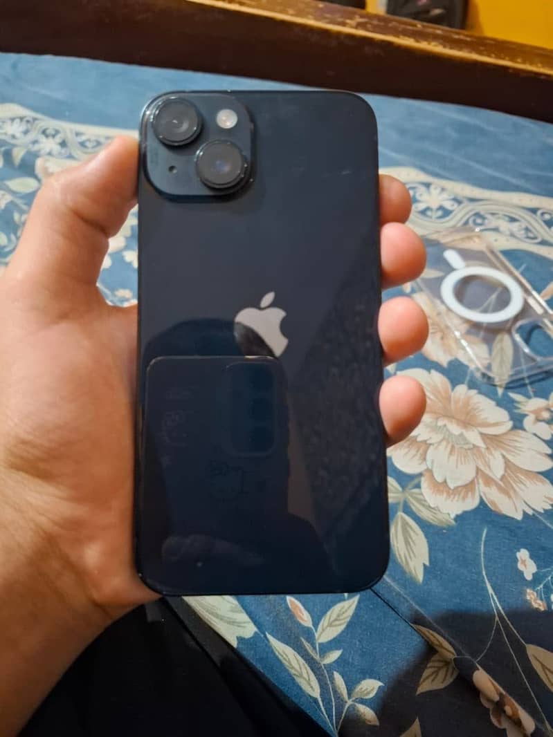Apple iPhone 14 3