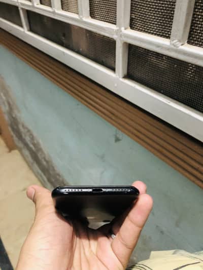 Apple iPhone 7
