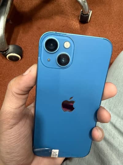 Apple iPhone 13