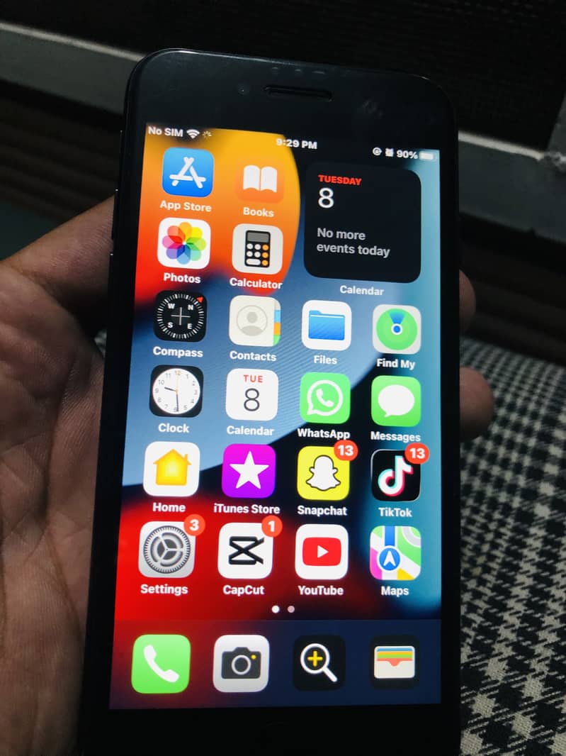 Apple iPhone 7 2