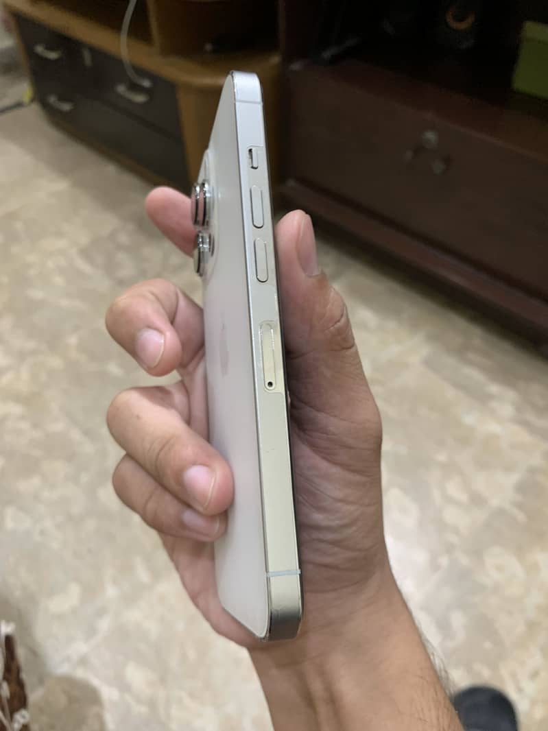 Apple iPhone 13 Pro 2
