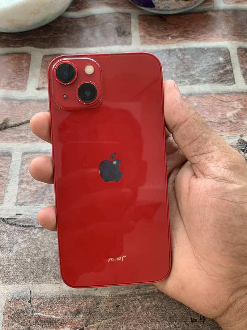 Apple iPhone 13 4