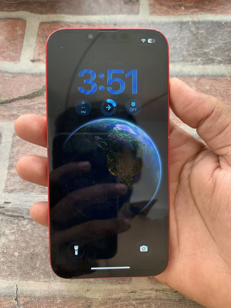 Apple iPhone 13 5