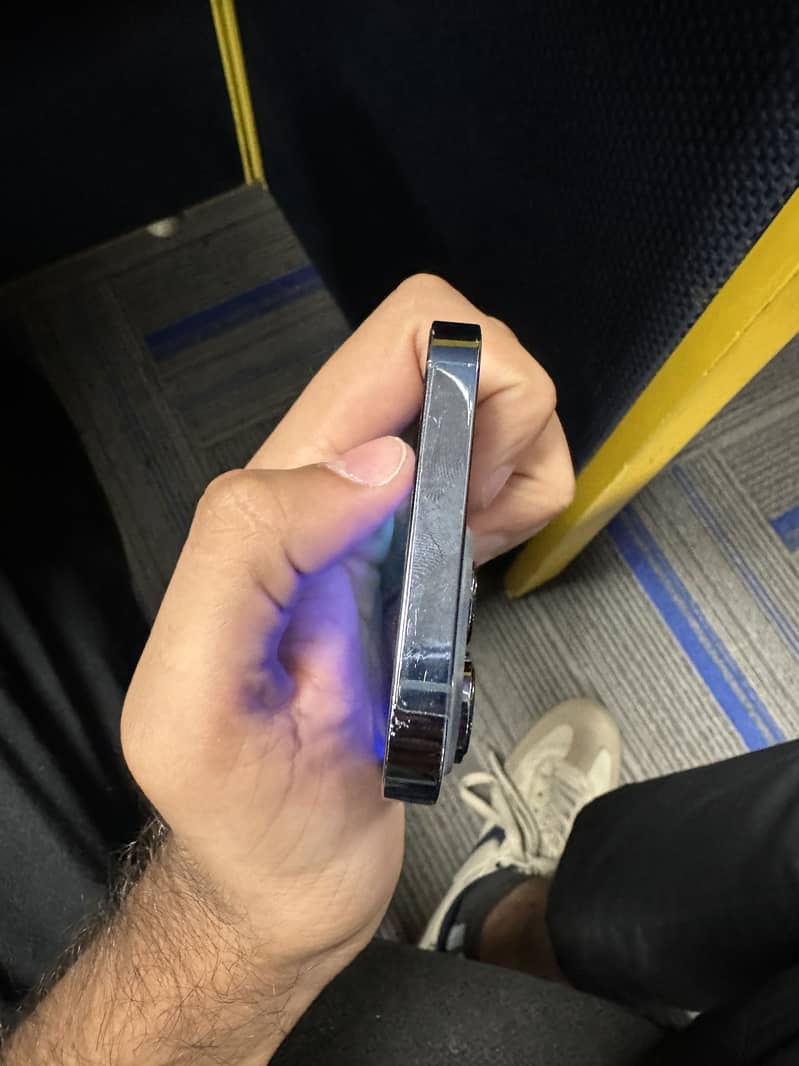 iPhone 13 Pro 2