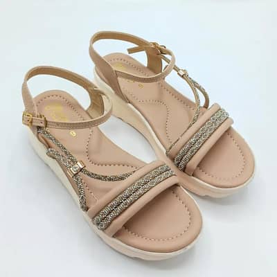 Women's sandal shoes