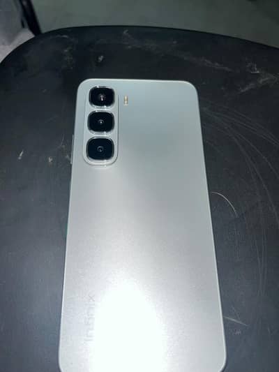 Infinix Hot 60i