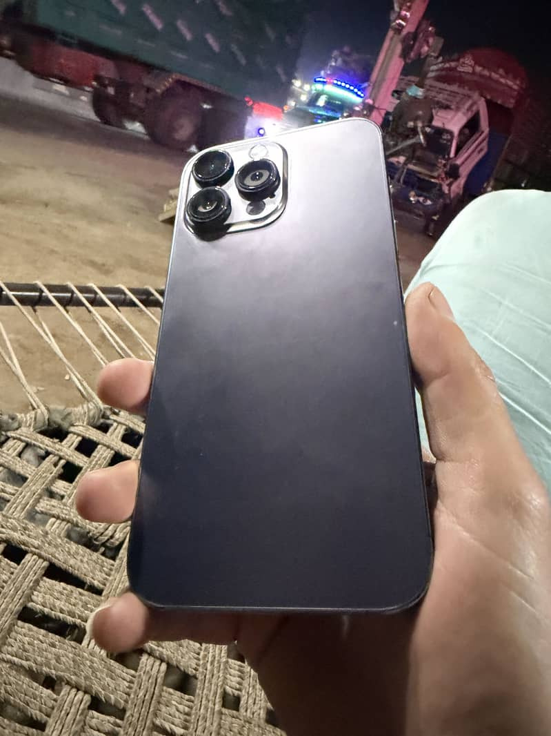 iphone 14 pro max 1