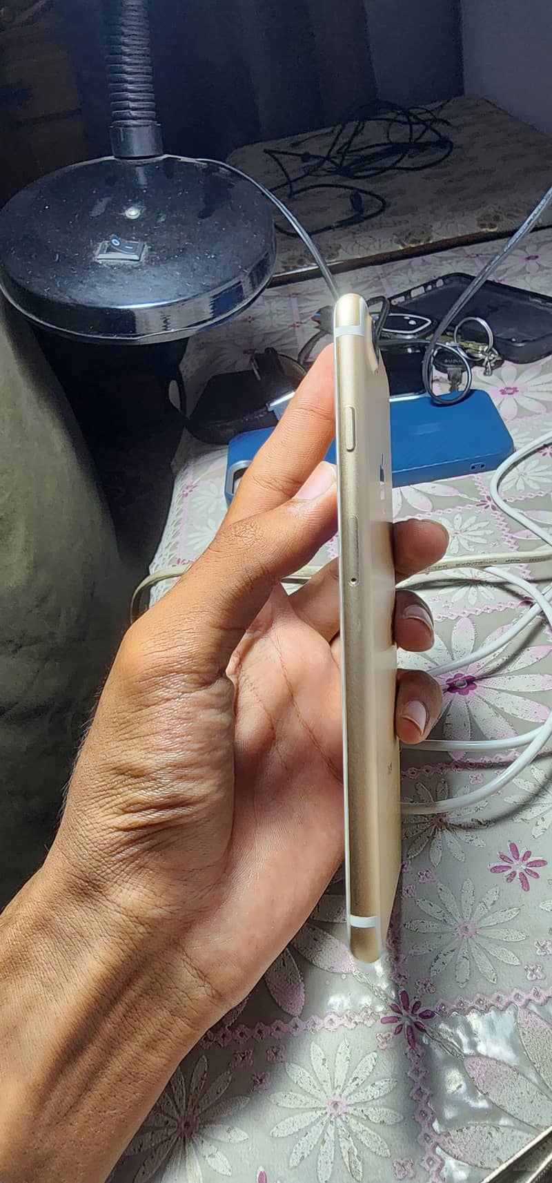 Apple iPhone 7 plus 4